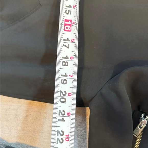 Zara Basic Collection Black  Cropped Jacket - Picture 8 of 10